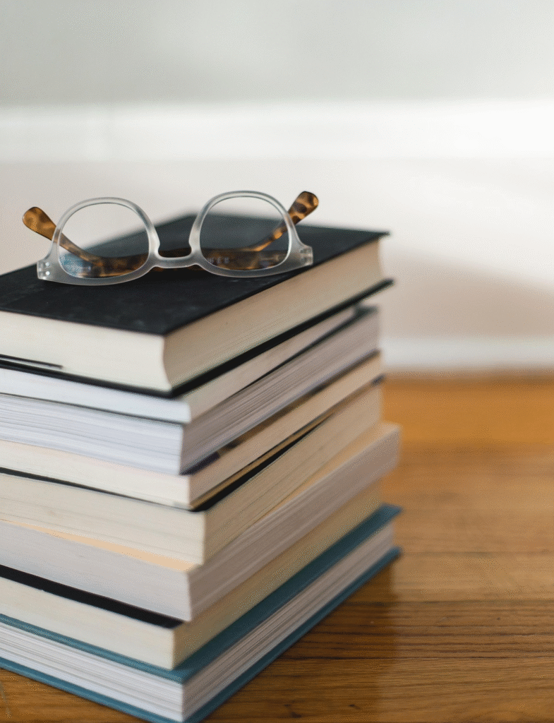 书 书 1 E1761720391919 785x1024